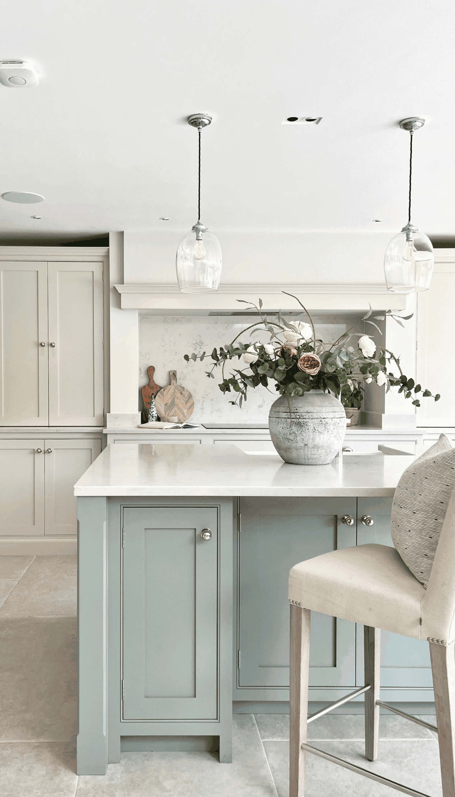 Green Leave Watercolor Vertical Business Card 2 Scaled